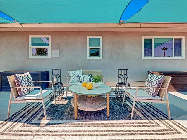 2020 Lawrence Street, Palm Springs, CA 92264