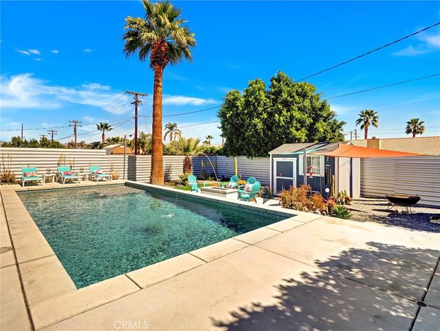 2020 Lawrence Street, Palm Springs, CA 92264