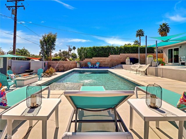 2020 Lawrence Street, Palm Springs, CA 92264