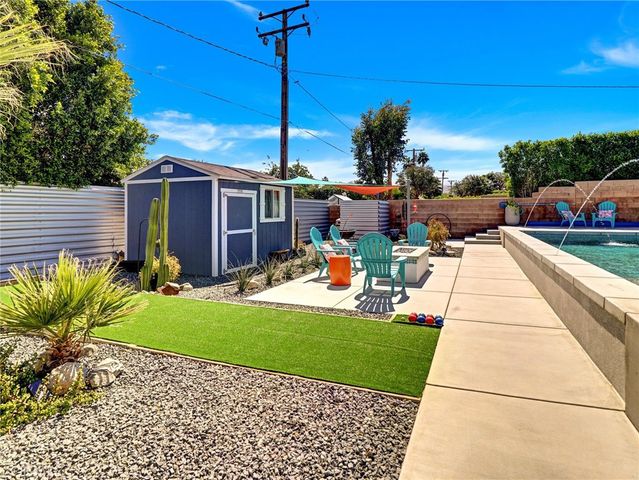 2020 Lawrence Street, Palm Springs, CA 92264