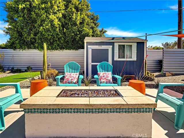 2020 Lawrence Street, Palm Springs, CA 92264