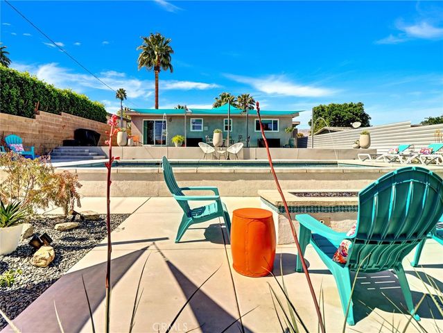 2020 Lawrence Street, Palm Springs, CA 92264