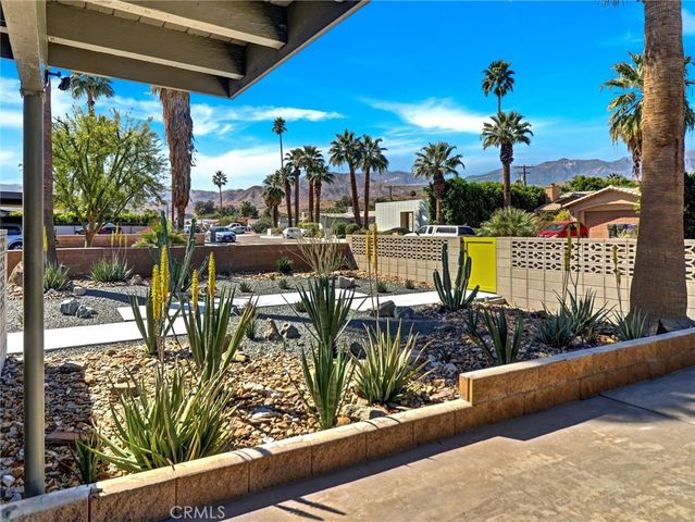 2020 Lawrence Street, Palm Springs, CA 92264