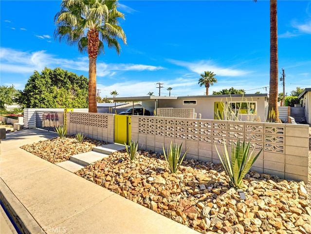 2020 Lawrence Street, Palm Springs, CA 92264