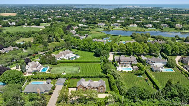 100 Narrow Lane, Southampton, NY 11968