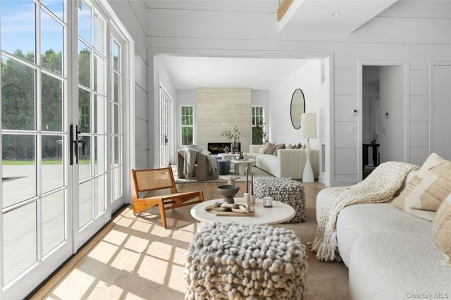 100 Narrow Lane, Southampton, NY 11968