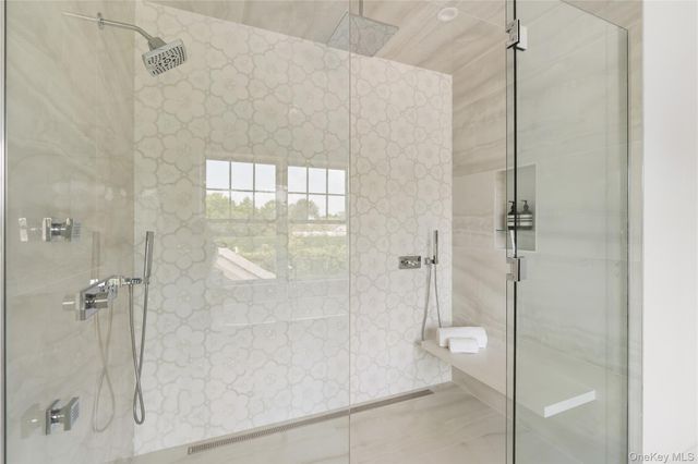 100 Narrow Lane, Southampton, NY 11968