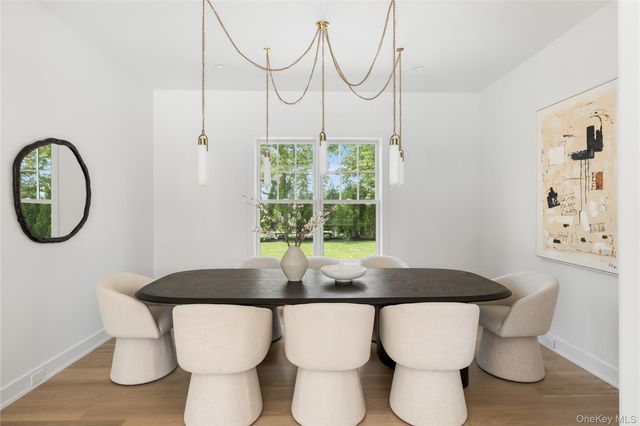 100 Narrow Lane, Southampton, NY 11968