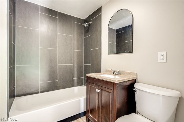 15413 Raymond Street, Maple Heights, OH 44137