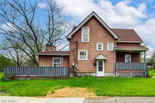 15413 Raymond Street, Maple Heights, OH 44137