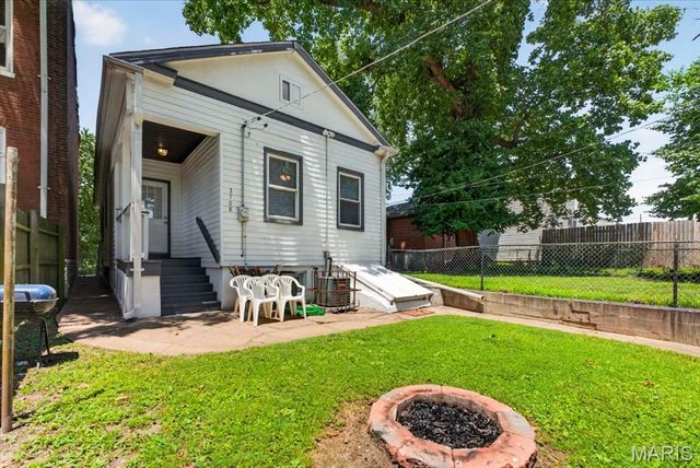 3708 Illinois Avenue, St Louis, MO 63118