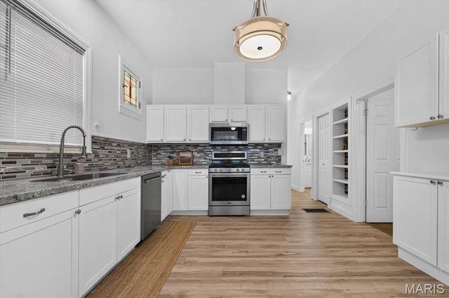 3708 Illinois Avenue, St Louis, MO 63118