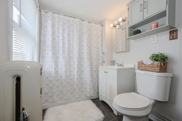 59 Lancaster St, Leominster, MA 01453