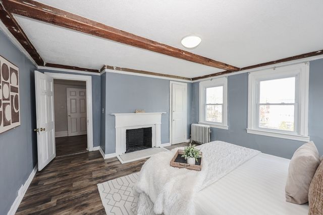 59 Lancaster St, Leominster, MA 01453