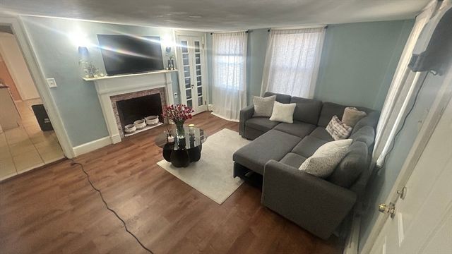 59 Lancaster St, Leominster, MA 01453