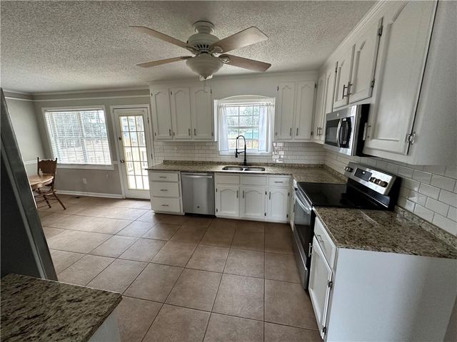 419 Nicole Court, Winder, GA 30680