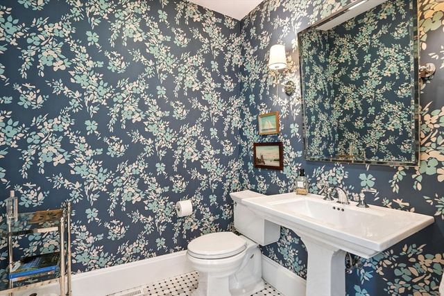15 Winthrop Road, Lexington, MA 02421