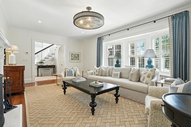 15 Winthrop Road, Lexington, MA 02421