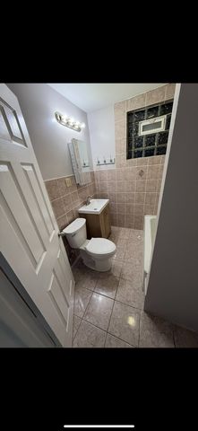 4514 N Springfield Avenue, Chicago, IL 60625