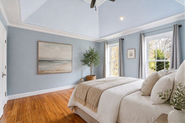 25 Magnolia Ave, Manchester, MA 01944