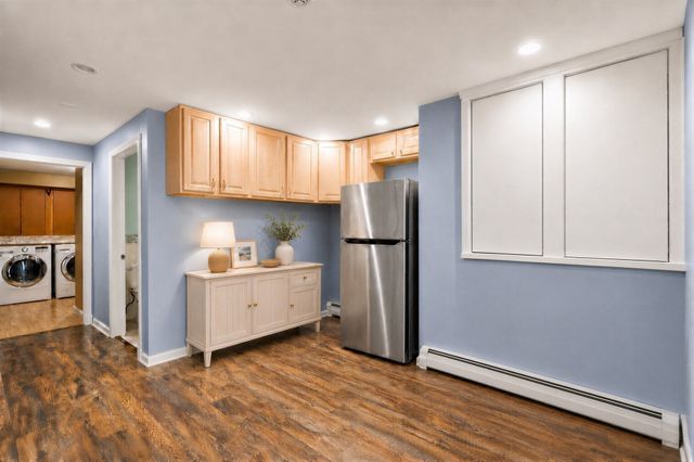 25 Magnolia Ave, Manchester, MA 01944