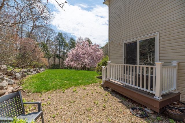 25 Magnolia Ave, Manchester, MA 01944