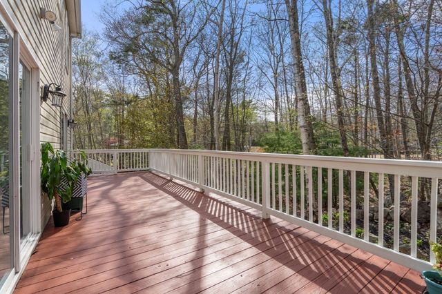 25 Magnolia Ave, Manchester, MA 01944