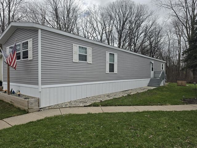 847 Apple Tree Court, Walker, MI 49534