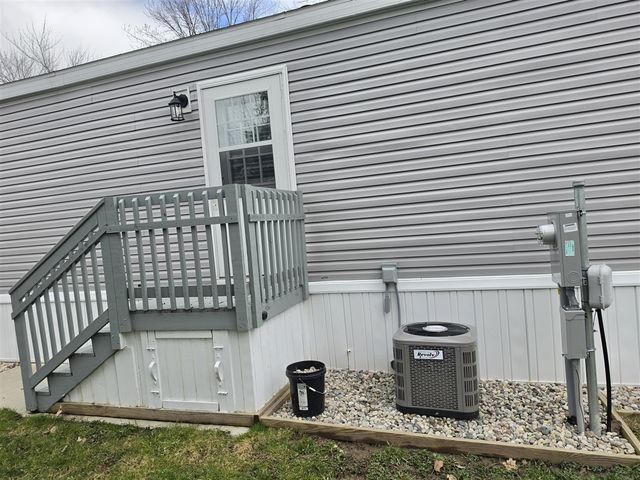 847 Apple Tree Court, Walker, MI 49534