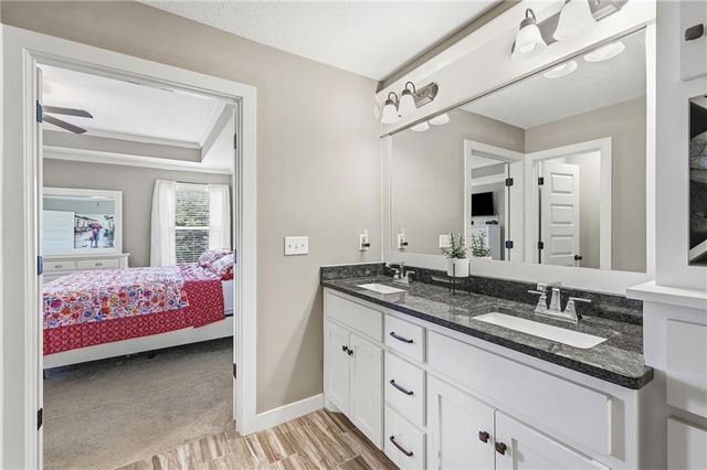 1901 Verbena Avenue, Greenwood, MO 64034