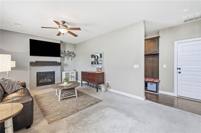 1901 Verbena Avenue, Greenwood, MO 64034