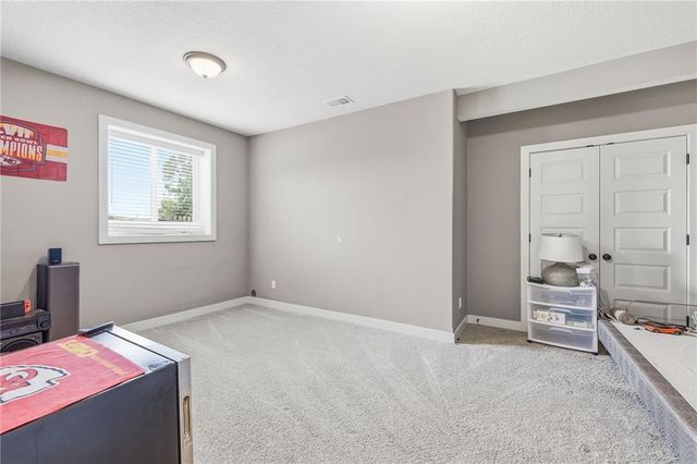 1901 Verbena Avenue, Greenwood, MO 64034