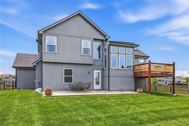 1901 Verbena Avenue, Greenwood, MO 64034
