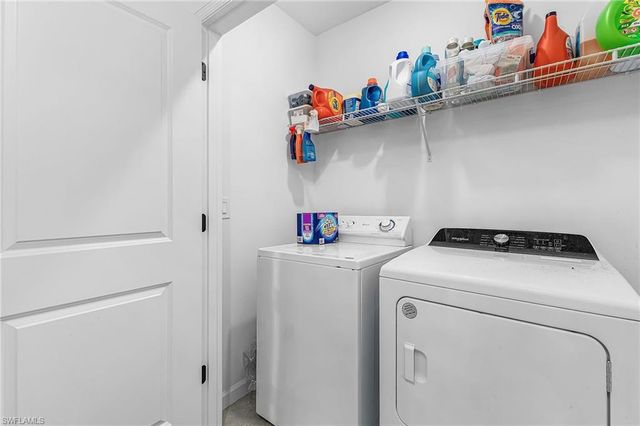 1682 Lake Jessup CIR, Cape Coral, FL 33909