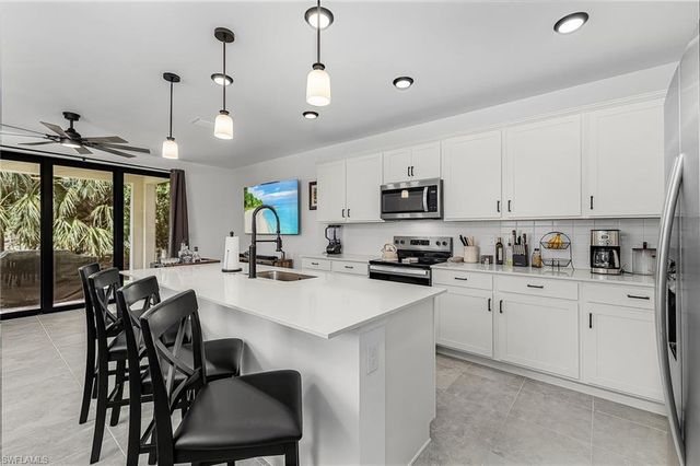 1682 Lake Jessup CIR, Cape Coral, FL 33909