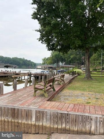 15413 DRUMMERS LN, Orange, VA 22960