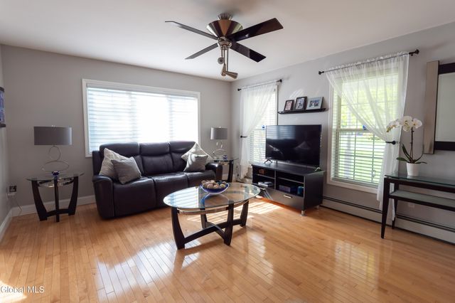 618 Stark Terrace, Milton, NY 12020