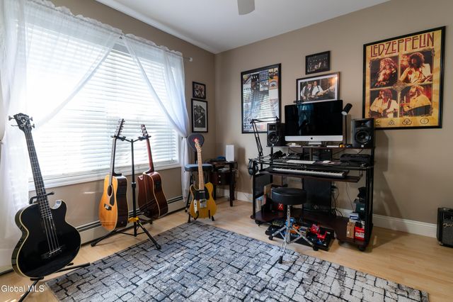 618 Stark Terrace, Milton, NY 12020