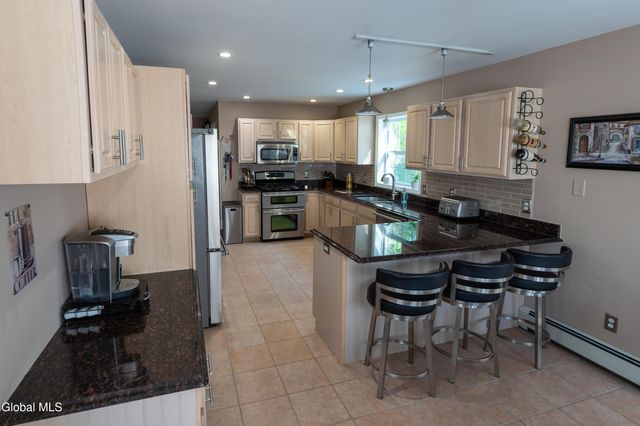 618 Stark Terrace, Milton, NY 12020