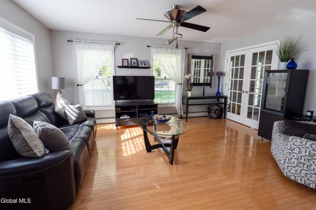 618 Stark Terrace, Milton, NY 12020
