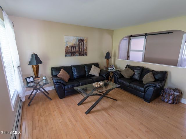 618 Stark Terrace, Milton, NY 12020