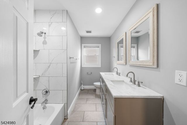 859 Dewey St, Union Twp., NJ 07083