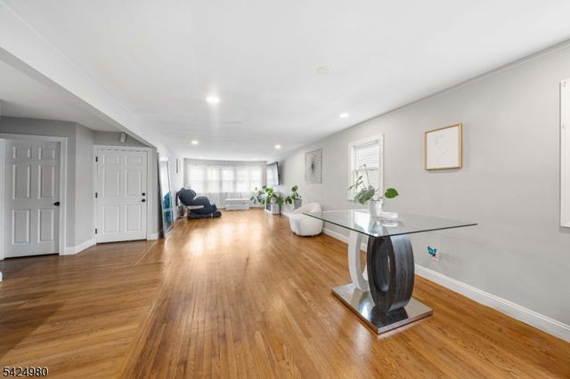 859 Dewey St, Union Twp., NJ 07083