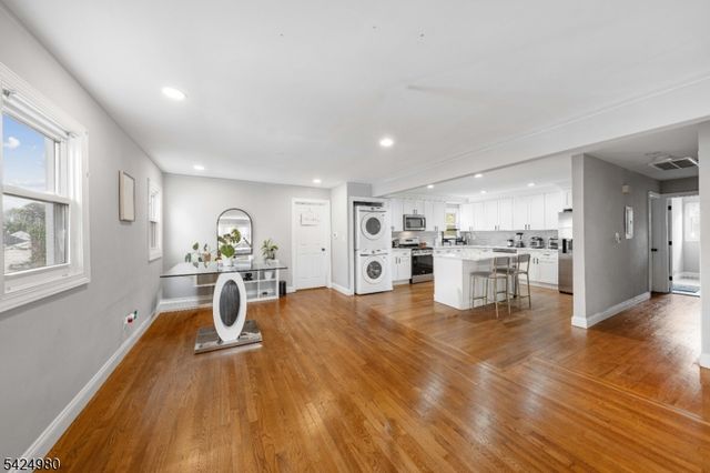 859 Dewey St, Union Twp., NJ 07083