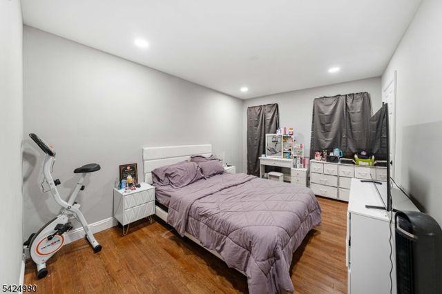 859 Dewey St, Union Twp., NJ 07083