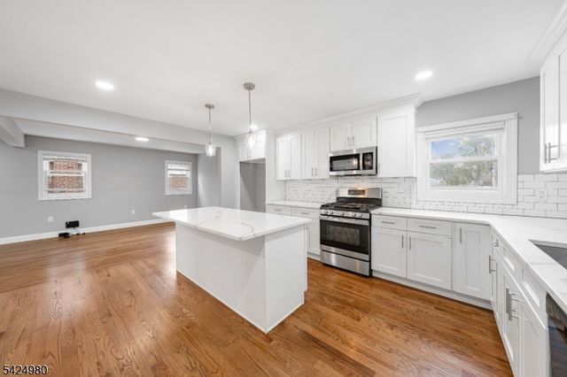 859 Dewey St, Union Twp., NJ 07083