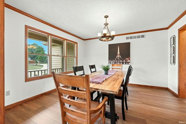 10832 Lone Eagle Way, Fort Wayne, IN 46845