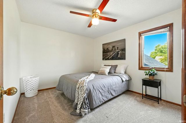 10832 Lone Eagle Way, Fort Wayne, IN 46845