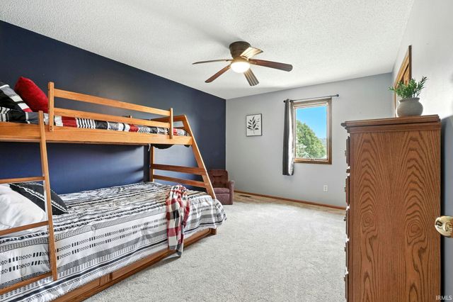 10832 Lone Eagle Way, Fort Wayne, IN 46845