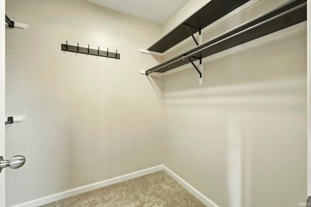 10832 Lone Eagle Way, Fort Wayne, IN 46845